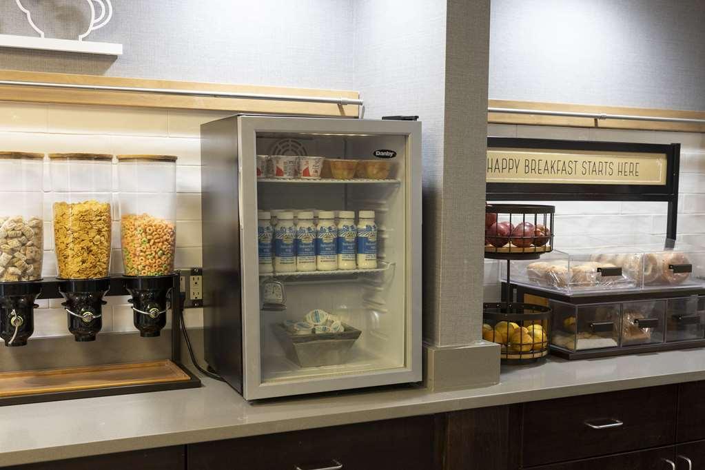 肯特/阿克伦区汉普顿酒店 餐厅 照片